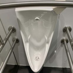 Bồn tiểu nam TOTO USWN902ASV treo tường