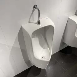 Bồn tiểu nam TOTO UT570T treo tường