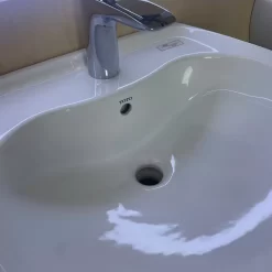 Chậu lavabo treo tường TOTO LHT300CR chân lửng 16 Chậu lavabo treo tường TOTO LHT300CR chân lửng