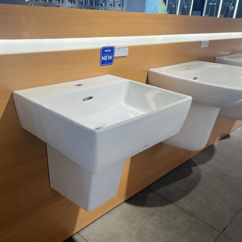 Chậu lavabo treo tường TOTO LHT328C Chậu lavabo treo tường TOTO LHT328C - Hình 1
