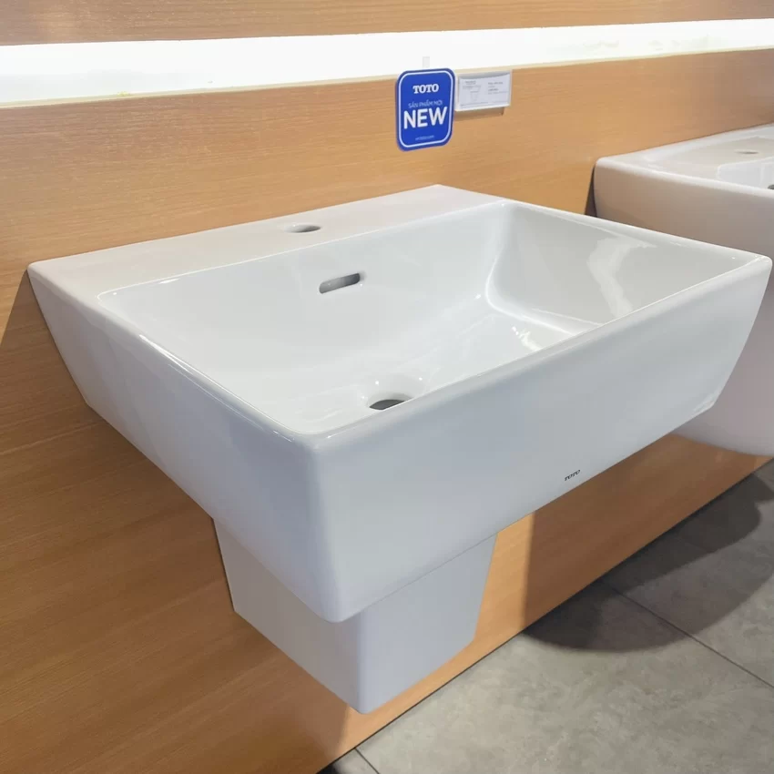Chậu lavabo treo tường TOTO LHT328C Chậu lavabo treo tường TOTO LHT328C - Hình 3