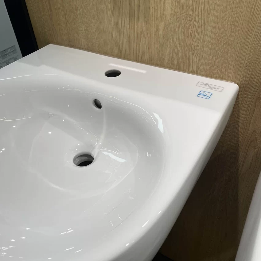 Chậu lavabo treo tường TOTO LPT766C chân dài 19 Chậu lavabo treo tường TOTO LPT766C chân dài - Hình 2