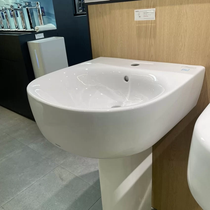 Chậu lavabo treo tường TOTO LPT766C chân dài 8 Chậu lavabo treo tường TOTO LPT766C chân dài