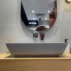 Chậu rửa lavabo đặt bàn TOTO LT1735