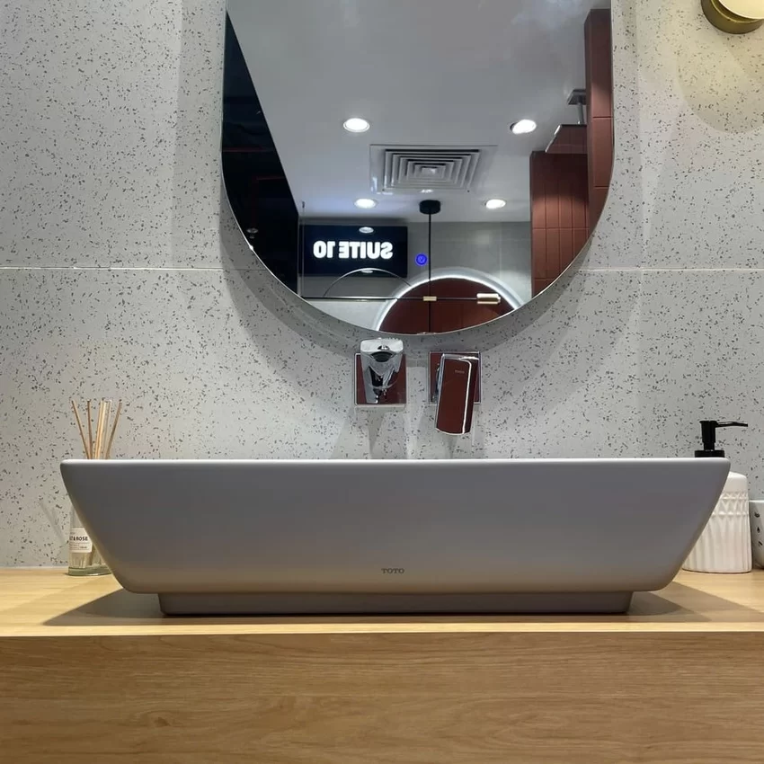 Chậu rửa lavabo đặt bàn TOTO LT1735 9 Chậu rửa lavabo đặt bàn TOTO LT1735