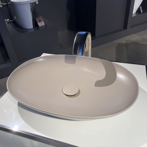 Chậu rửa lavabo đặt bàn TOTO LT4706 (Linear Ceram siêu mỏng 4mm)