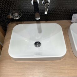 Chậu rửa lavabo đặt bàn TOTO LT5715
