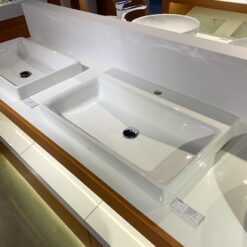 Chậu rửa lavabo đặt bàn TOTO LW1617C