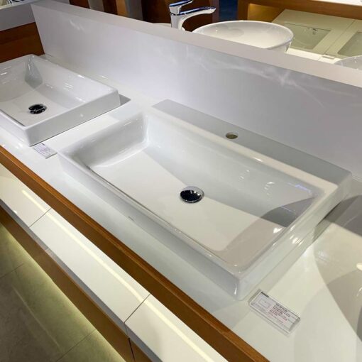 Chậu rửa lavabo đặt bàn TOTO LW1617C