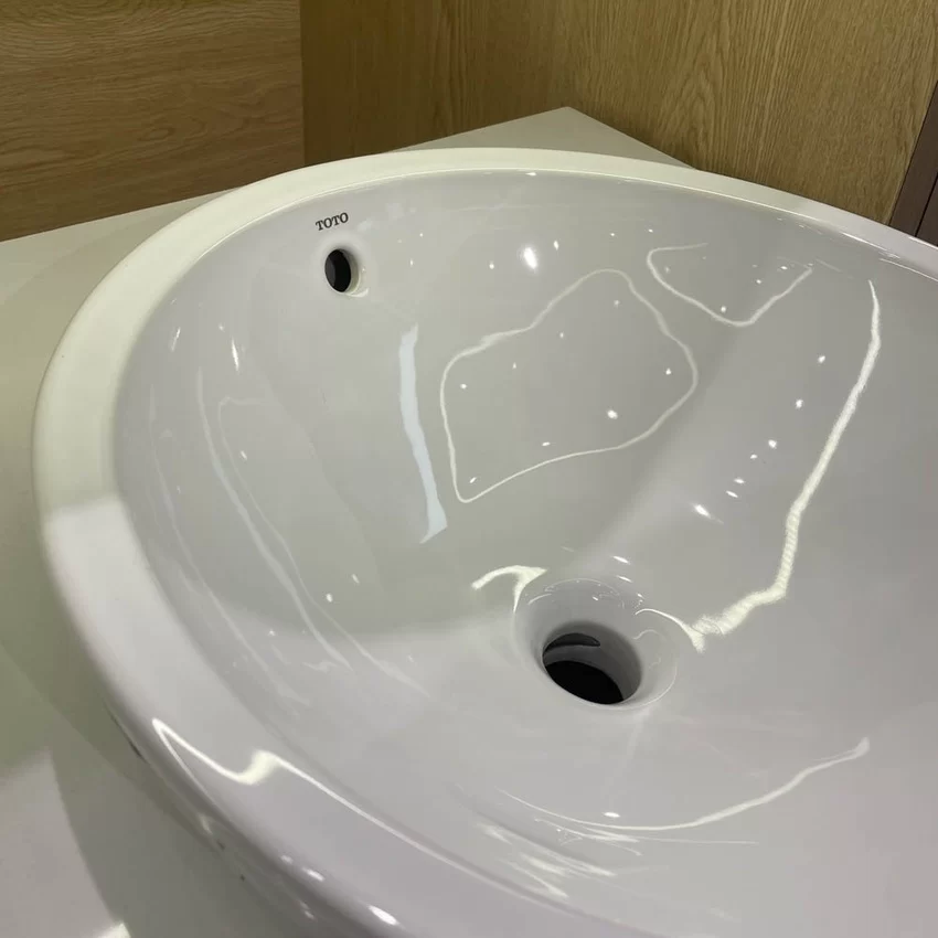 Chậu rửa lavabo đặt bàn TOTO LW526NJU 21 Thiết kế tinh tế của chậu rửa lavabo TOTO LW526NJU