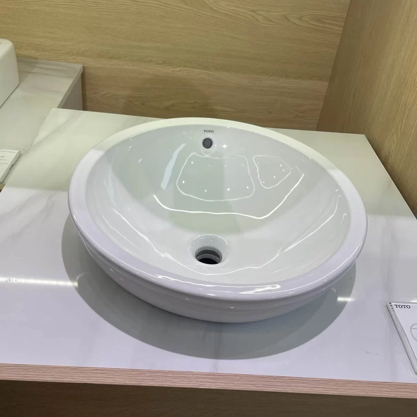 Chậu rửa lavabo đặt bàn TOTO LW526NJU 22 Chậu rửa lavabo TOTO LW526NJU lắp đặt tại bàn