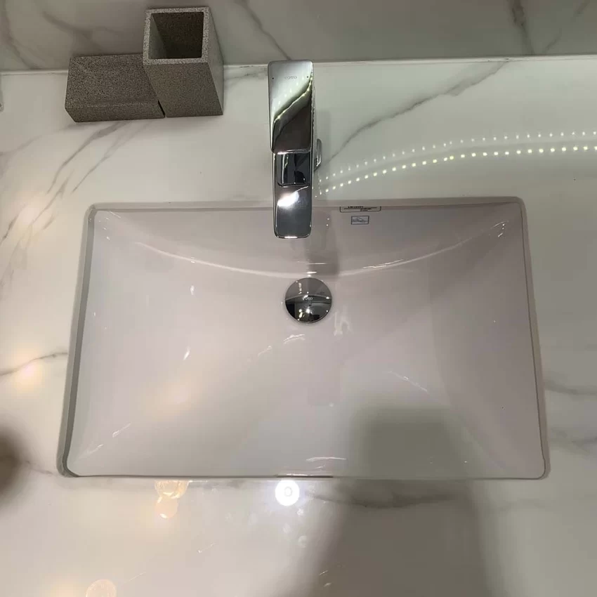 Chậu rửa mặt lavabo âm bàn TOTO LW1535V TL516GV kèm giá đỡ 24 Chậu rửa mặt lavabo âm bàn TOTO LW1535V TL516GV - 3