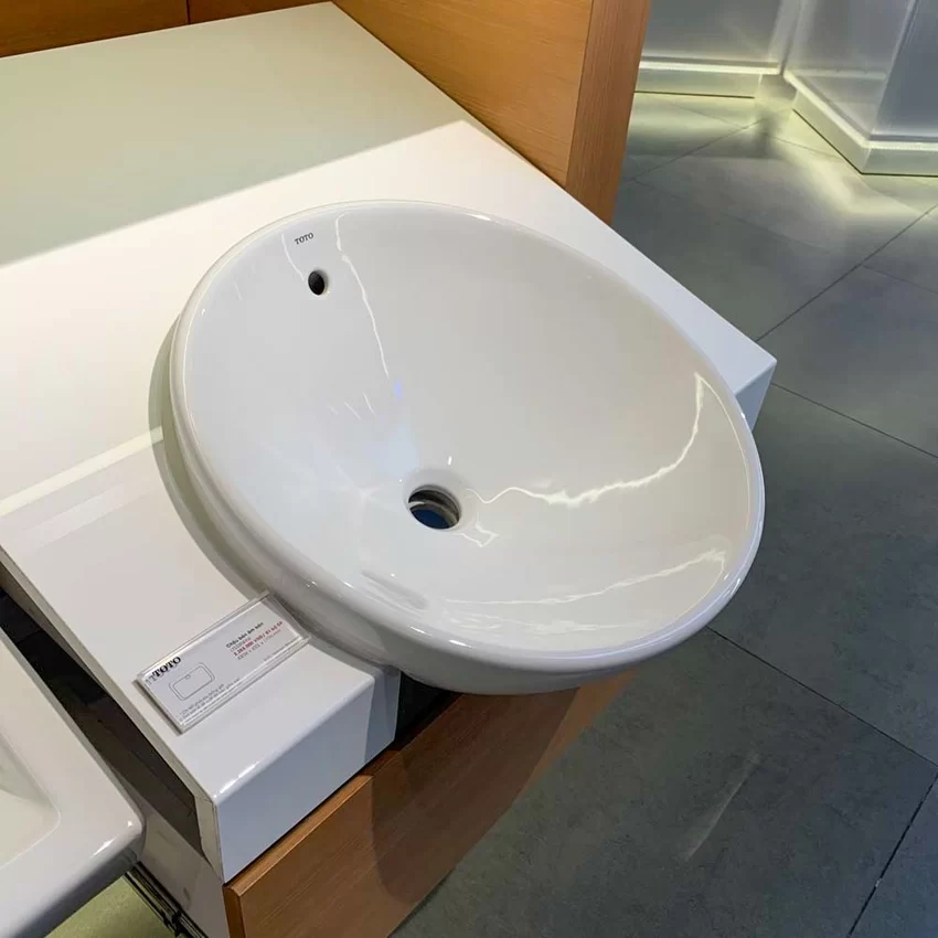 Chậu rửa mặt lavabo bán âm TOTO LT533R Chậu rửa mặt TOTO LT533R