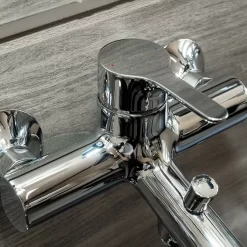 Củ sen tắm nóng lạnh LB Series TOTO TBS01302V