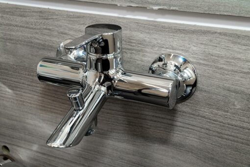 Củ sen tắm nóng lạnh LB Series TOTO TBS01302V