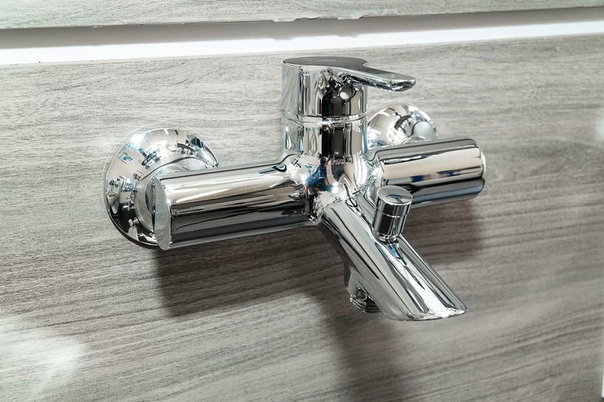 Củ sen tắm nóng lạnh LB Series TOTO TBS01302V 7 Củ sen tắm nóng lạnh LB Series TOTO TBS01302V