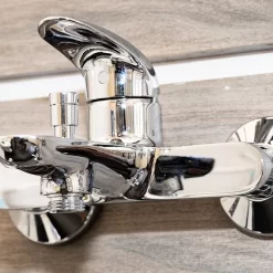 Củ sen tắm nóng lạnh LC Series TOTO TBS03302V