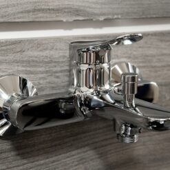 Củ sen tắm nóng lạnh LF Series TOTO TBS04302V