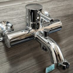 Củ sen tắm nóng lạnh LN Series TOTO TBS02302V