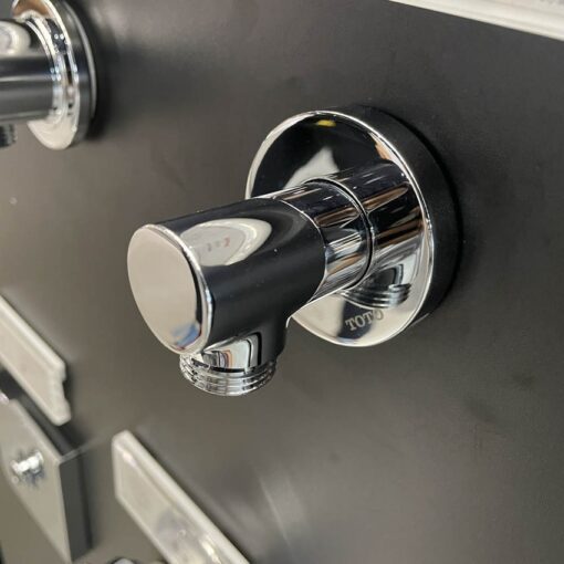 Cút nối tường TOTO TBW01014B dáng tròn