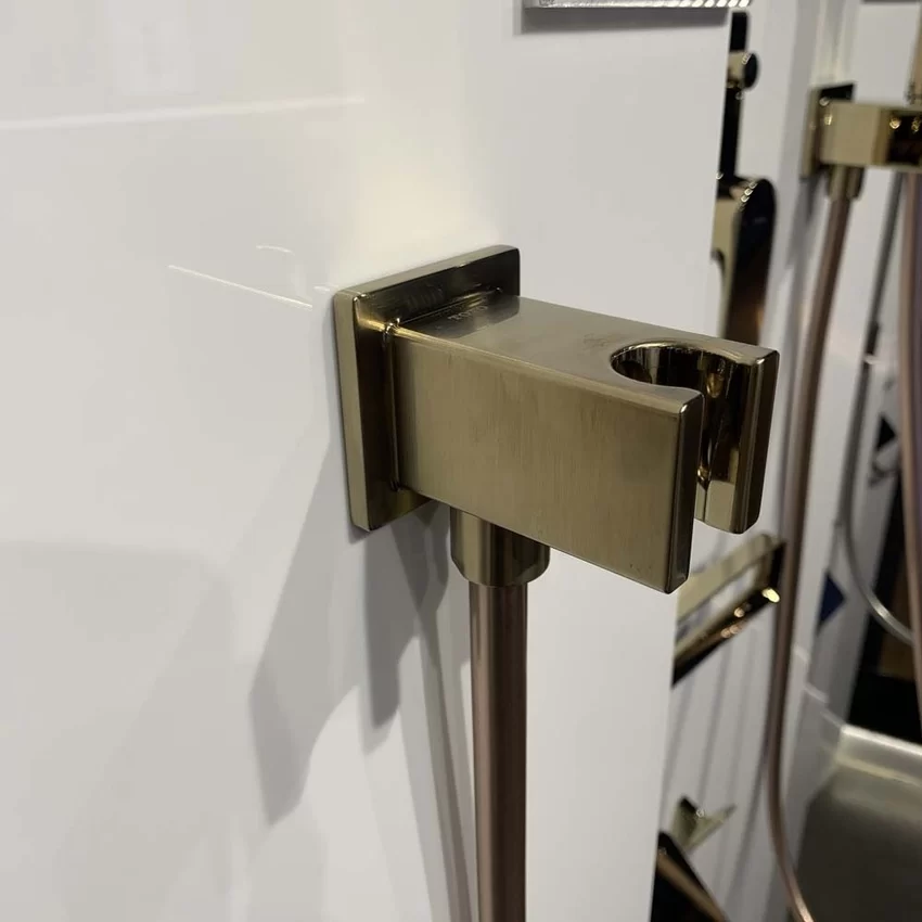 Thiết kế dáng vuông của Gác sen TOTO TBW08010A Thiết kế dáng vuông hiện đại của Gác sen TOTO TBW08010A