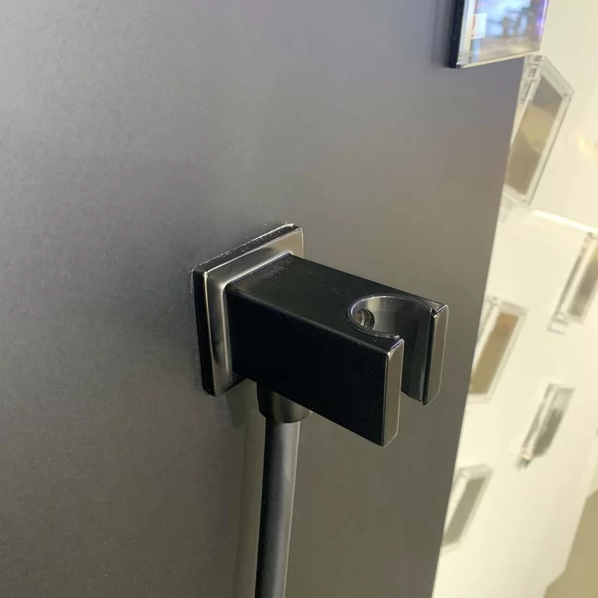 Gác sen kèm cút nối tường TOTO TBW08010A dòng G dáng vuông 12 Gác sen kèm cút nối tường TOTO TBW08010A dòng G dáng vuông