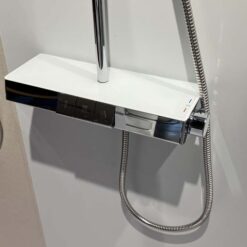 Sen cây nhiệt độ TOTO TBW12400V (kèm vòi xả bồn và kệ để đồ)