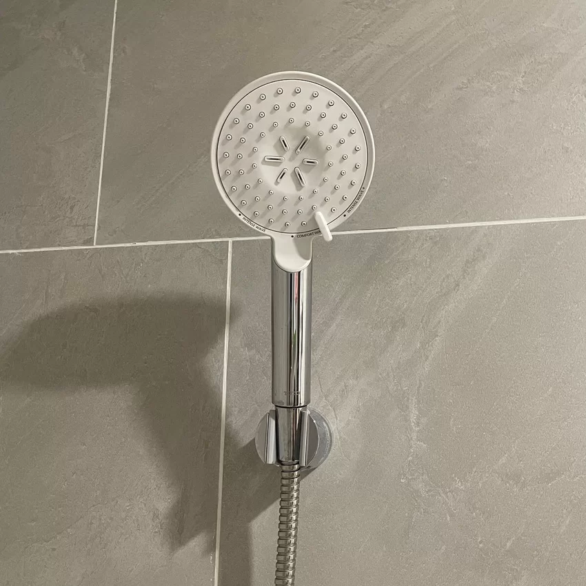 Tay sen tắm TOTO TBW07009A (3 chế độ) 3 Tay sen tắm TOTO TBW07009A (3 chế độ)