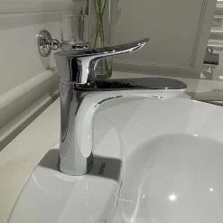 Vòi lavabo nóng lạnh GO TOTO TLG01301V - Chrome