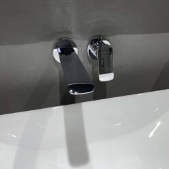 Vòi lavabo nóng lạnh gắn tường GA TOTO TLG04310BB - Chrome
