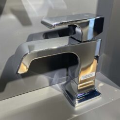 Vòi lavabo nóng lạnh GC TOTO TLG08301V