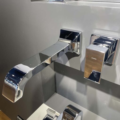 Vòi lavabo nóng lạnh gắn tường GC TOTO TLG08308BA - Chrome