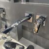 Vòi lavabo nóng lạnh gắn tường GM TOTO TLG09308BB