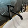 Vòi lavabo nóng lạnh GF TOTO TLG11305V