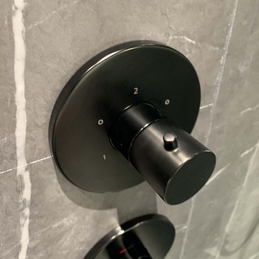 Van chuyển hướng 3 đường nước TOTO TBV01102B 18 Van chuyển hướng 3 đường nước TOTO TBV01102B - SKU TBV01102B