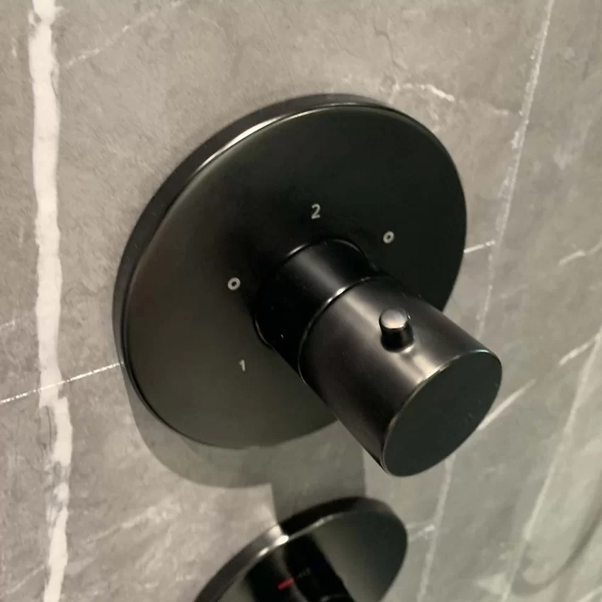 Van chuyển hướng 3 đường nước TOTO TBV01102B 18 Van chuyển hướng 3 đường nước TOTO TBV01102B - SKU TBV01102B