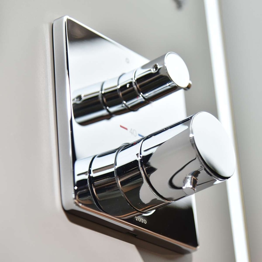 TBV02404B/TBN01001B - Van điều chỉnh nhiệt độ kèm van chuyển hướng TOTO Van điều chỉnh nhiệt độ kèm van chuyển hướng TOTO TBV02404B kèm phụ kiện âm tường TBN01001B