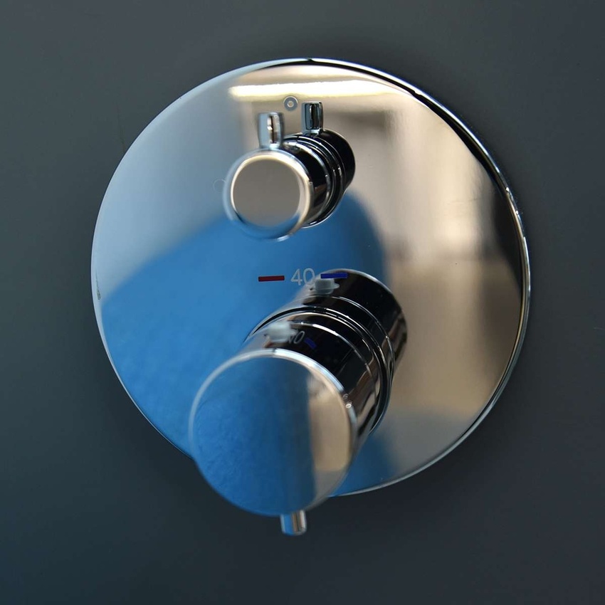 Van điều chỉnh nhiệt độ kèm van dừng TOTO TBV01407B 17 Thiết kế hiện đại của Van điều chỉnh nhiệt độ kèm van dừng TOTO TBV01407B