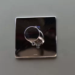 Van điều chỉnh nhiệt độ TOTO TBV02401B kèm phụ kiện âm tường TBN01001B