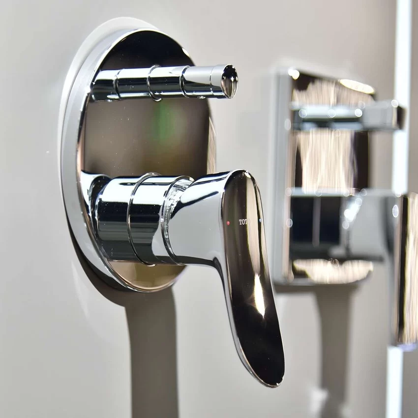 Van gật gù điều chỉnh nóng lạnh với nút chuyển hướng TOTO TBS04304B - SKU: TBS04304B Van gật gù điều chỉnh nóng lạnh với nút chuyển hướng TOTO TBS04304B
