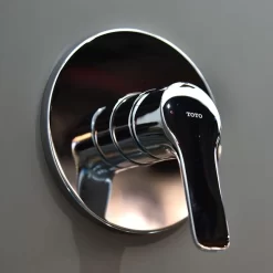 Van gật gù điều chỉnh nóng lạnh TOTO TBG03303BA kèm phụ kiện âm tường TBN01001B 9 Van gật gù điều chỉnh nóng lạnh TOTO TBG03303BA kèm phụ kiện âm tường TBN01001B