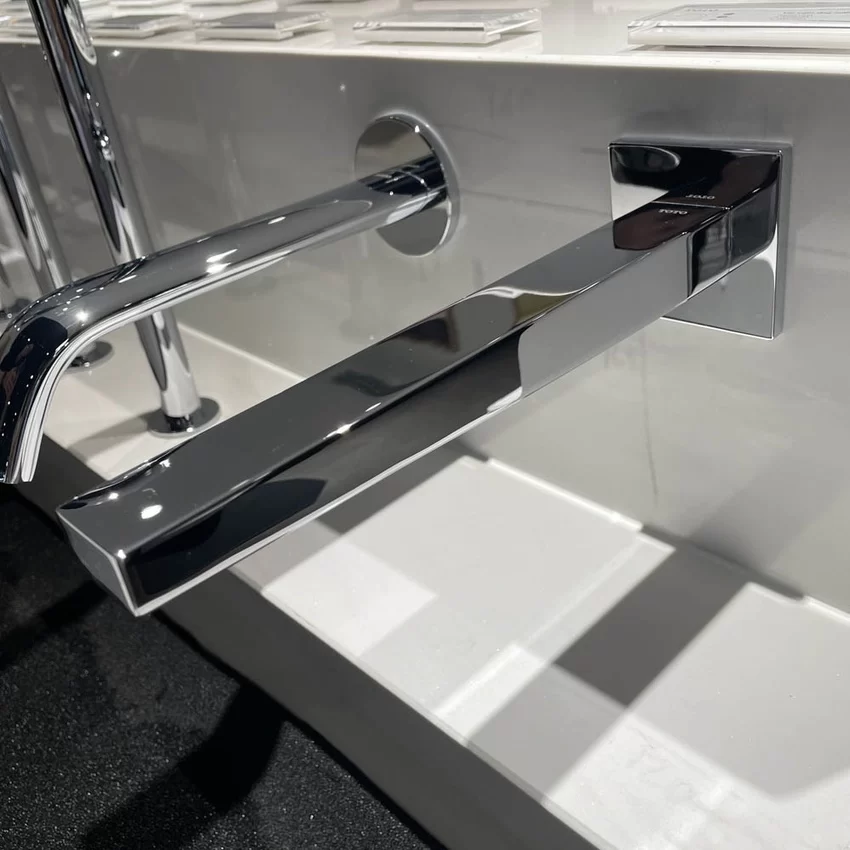 Vòi lavabo cảm ứng TOTO TLE25010A Vòi lavabo cảm ứng gắn tường TOTO TLE25010A
