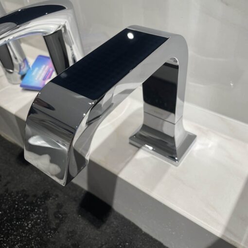 Vòi lavabo cảm ứng TOTO TLE21006A