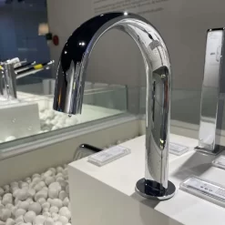 Vòi lavabo cảm ứng TOTO TLE24006A