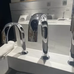 Vòi lavabo cảm ứng TOTO TLE24007A