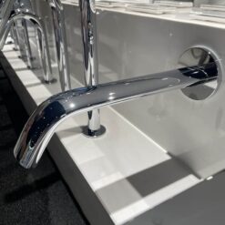 Vòi lavabo cảm ứng TOTO TLE24010V