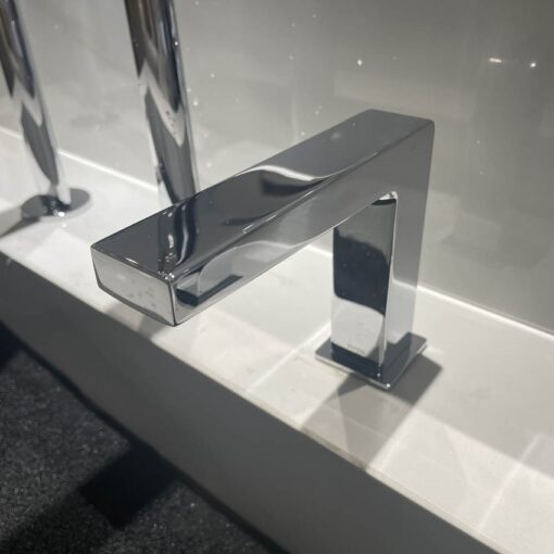 Vòi lavabo cảm ứng TOTO TLE25006A (TLE25006V)