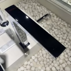 Vòi lavabo cảm ứng TOTO TLE25008A