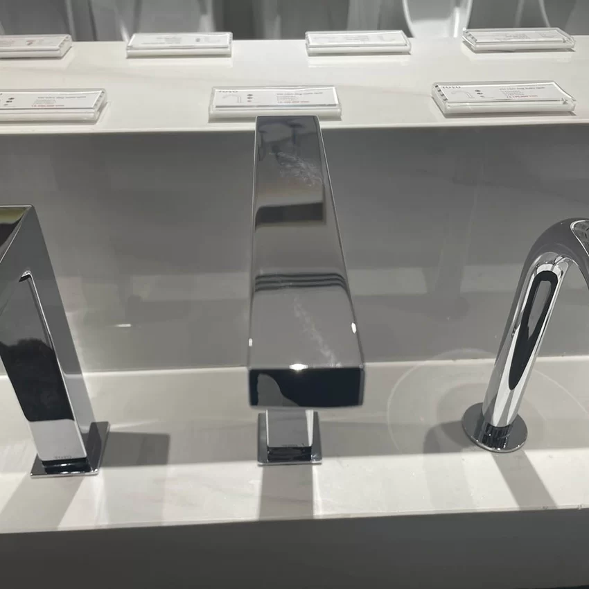 Mua Vòi lavabo cảm ứng TOTO TLE25008V tại Hải Yến Home Vòi lavabo cảm ứng TOTO TLE25008V tại Hải Yến Home