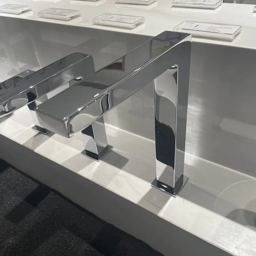 Vòi lavabo cảm ứng TOTO TLE25008V 7 Vòi lavabo cảm ứng TOTO TLE25008V